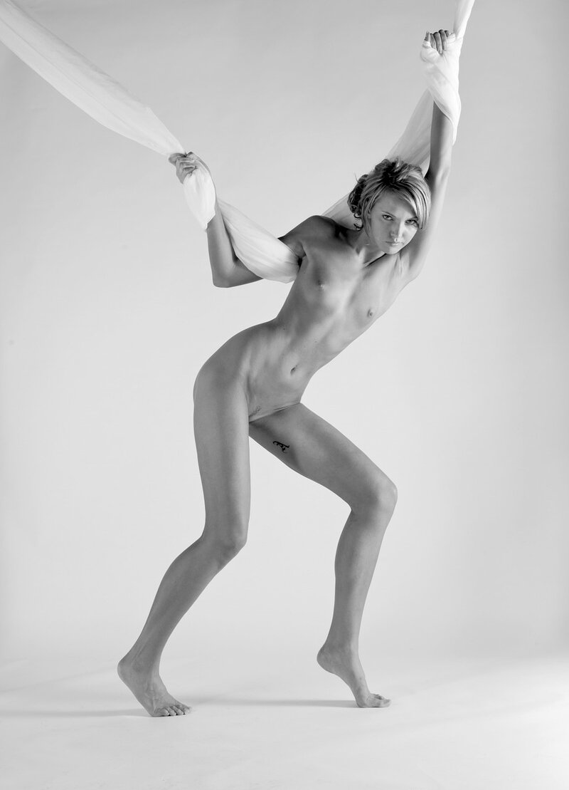 Илона, 19 лет, 1 размер груди